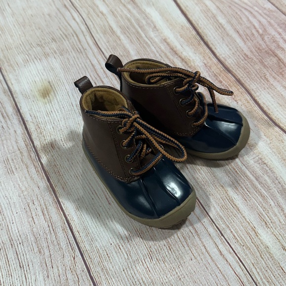 crown & ivy Other - Crown and Ivy size 3 Brown and Blue Kids Boots
